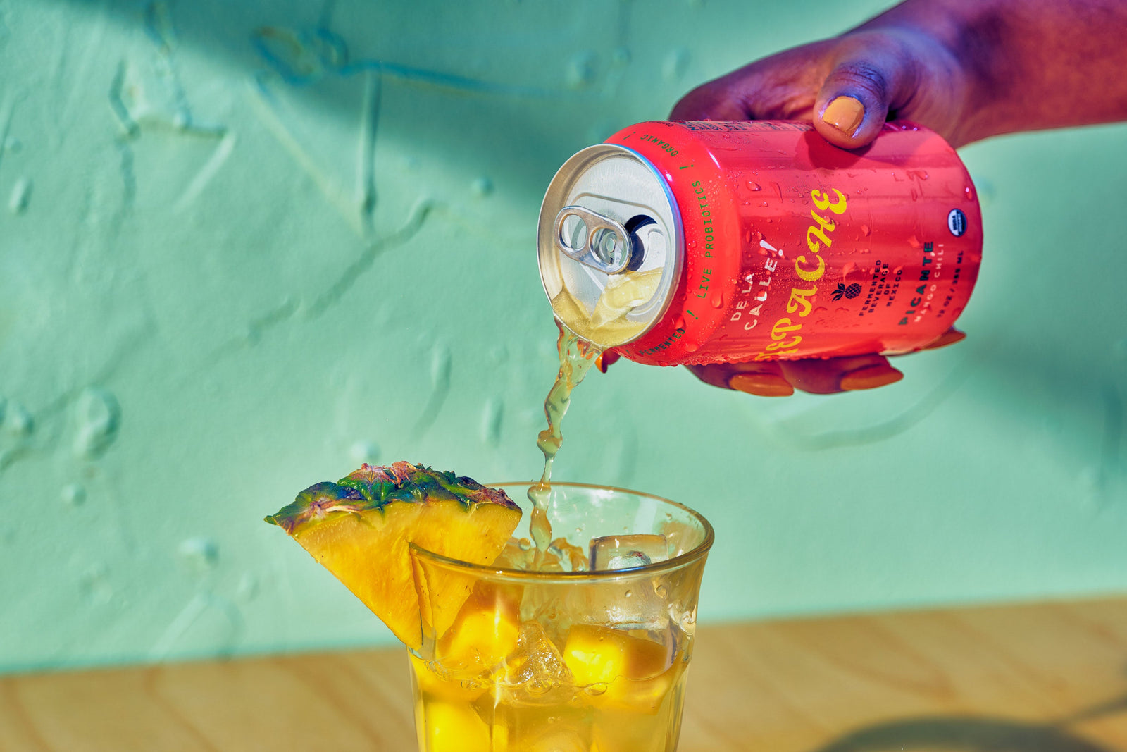Types of Drinking Glasses and the Drinks That Go With Them